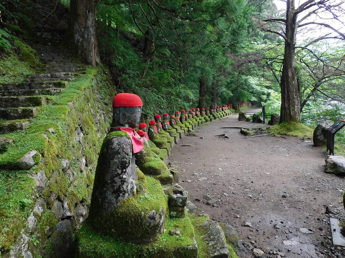 Kanmangafuchi Abyss